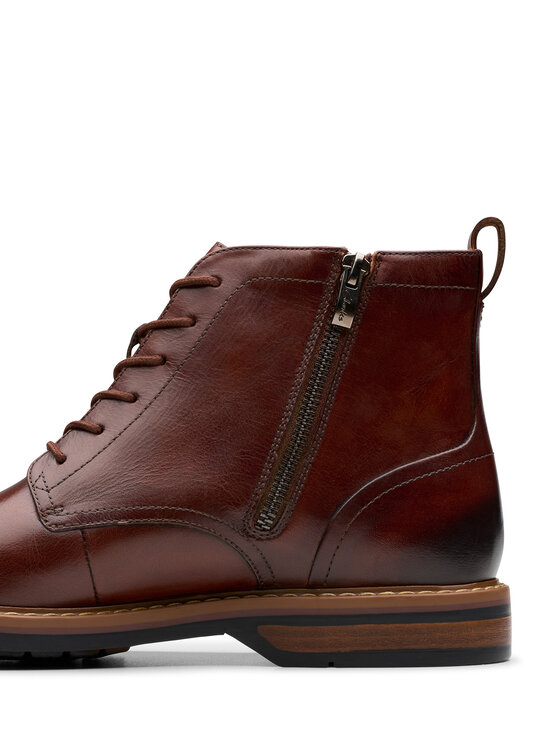 Clarks Clarks Kozaki Aldwin Cap 26179733 Brązowy