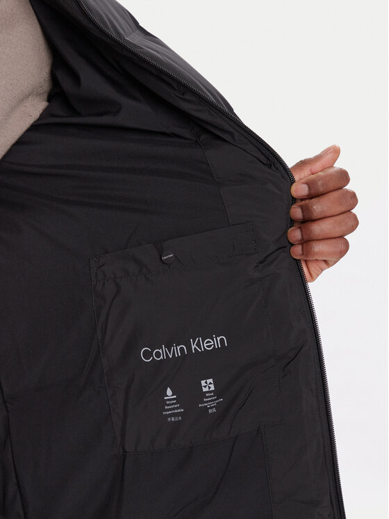 Calvin Klein Calvin Klein Kurtka puchowa LV04LD516G Czarny Regular Fit