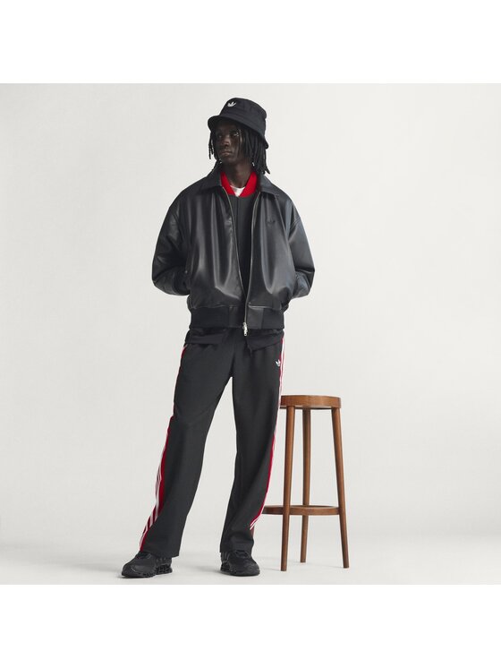 adidas adidas Sportinės kelnės KE0117 Juoda Loose Fit