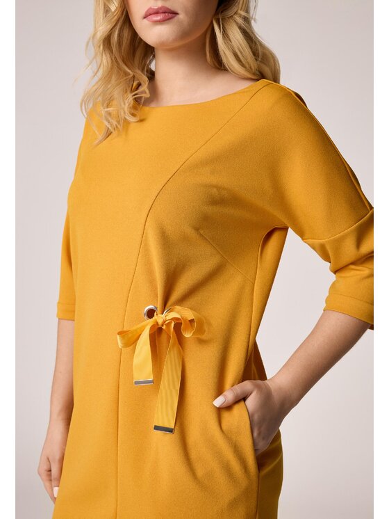 QUIOSQUE QUIOSQUE Sukienka codzienna Quiosque 4NB014301 Żółty Regular Fit