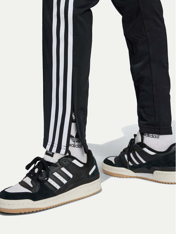 adidas adidas Pantaloni trening adicolor SST IY9793 Negru Regular Fit