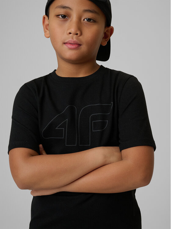 4F 4F T-Shirt BASIC+ Černá Regular Fit