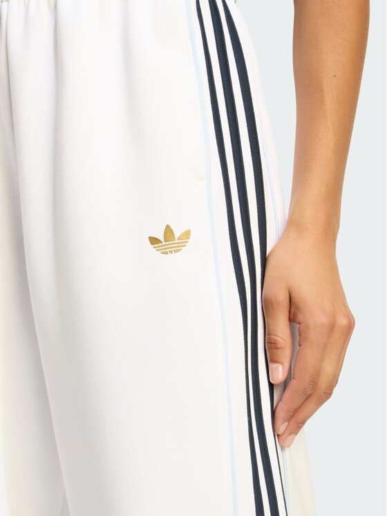 adidas adidas Spodnie dresowe 164782 Biały Loose Fit