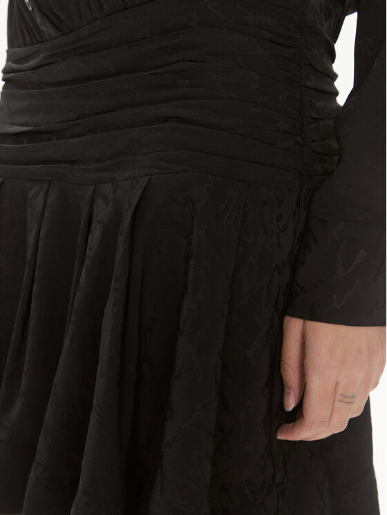 PINKO Pinko Vsakodnevna obleka Arzach 102306 A193 Črna Flare Fit