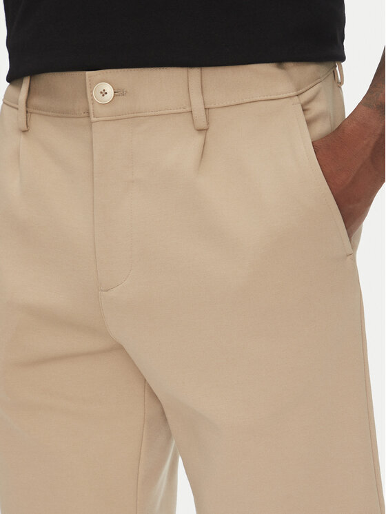 Lindbergh Lindbergh Pantalon scurți din material 30-506062 Bej Regular Fit