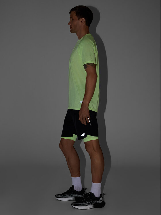 4F 4F Szorty sportowe RUNNING Czarny Regular Fit