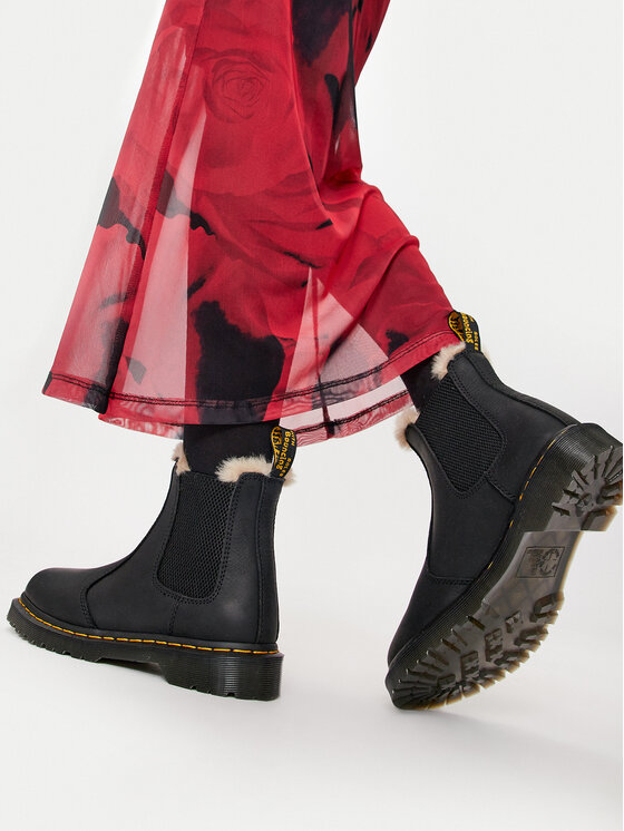 Dr. Martens Dr. Martens Kotníková obuv s elastickým prvkem 2976 Leonore 21045001 Černá