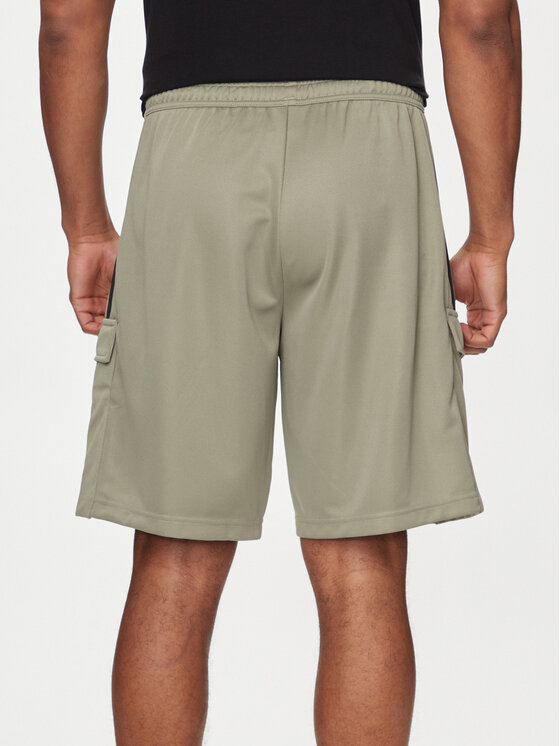 adidas adidas Sportske kratke hlače Tiro IS1518 Zelena Regular Fit