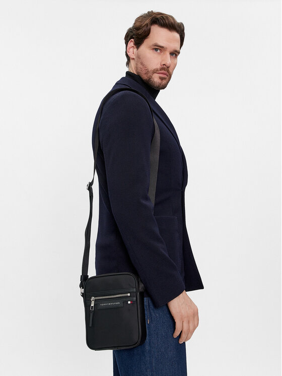 Tommy Hilfiger Tommy Hilfiger Мъжка чантичка Th Urban Repreve Mini Reporter AM0AM11830 Черен