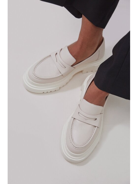 Estro Estro Loafers ER00110028 Λευκό