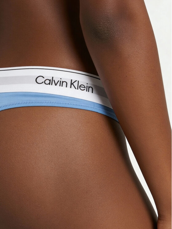 Calvin Klein Underwear Calvin Klein Underwear Stringové nohavičky LV00QF8518 Modrá