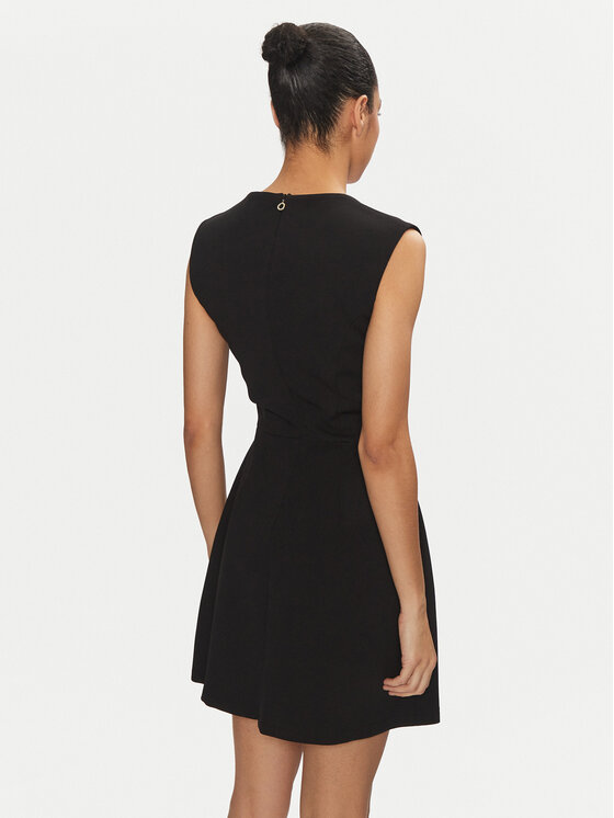 Imperial Imperial Kokteilinė suknelė AFAGIAW Juoda Slim Fit