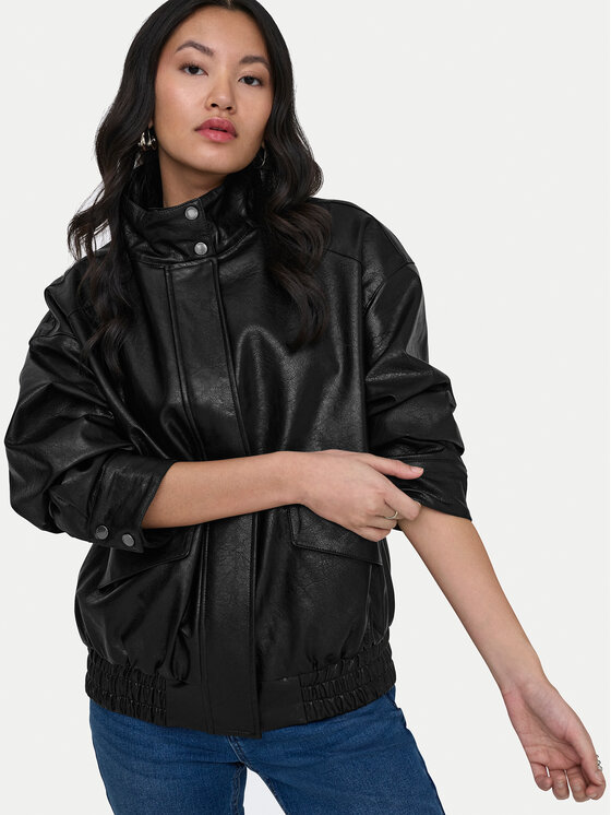 ONLY ONLY Bunda z imitácie kože Julia 15373024 Čierna Loose Fit
