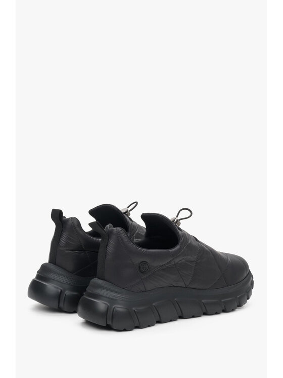 Estro Estro Sneakersy ER00111979 Černá