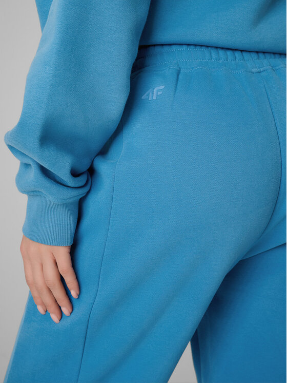 4F 4F Spodnie dresowe 4FRSS26TTROF1724-32S Granatowy Jogger Fit