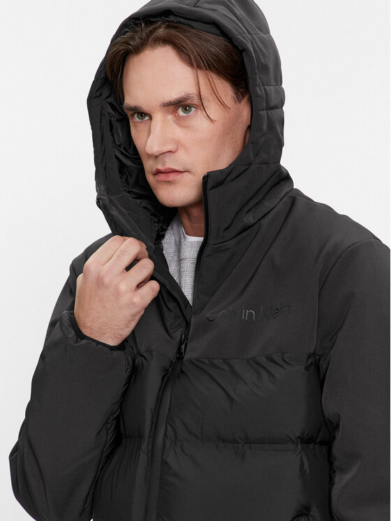 Calvin Klein Calvin Klein Зимно яке Mix Media K10K111889 Черен Regular Fit