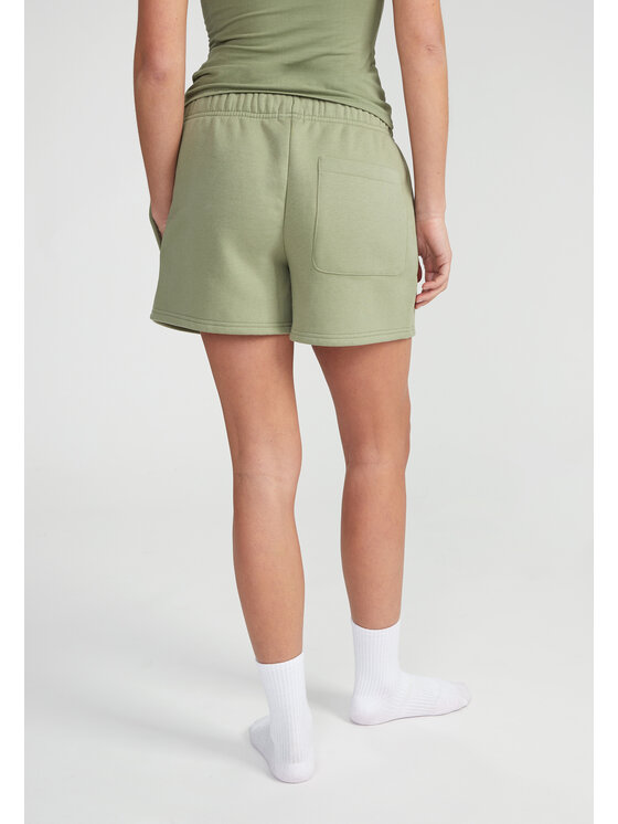 Style Republic Style Republic Szorty Shorts Zielony Comfort Fit