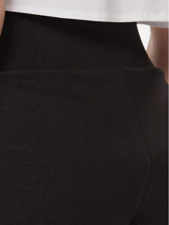 Guess Guess Športne kratke hlače E4GD04 KBP41 Črna Relaxed Fit