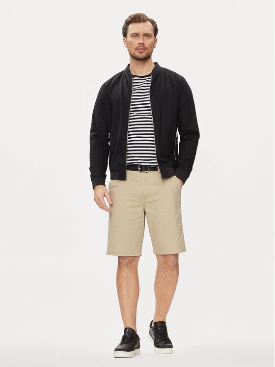 Wrangler Wrangler Auduma šorti Casey 112350679 Bēšs Regular Fit