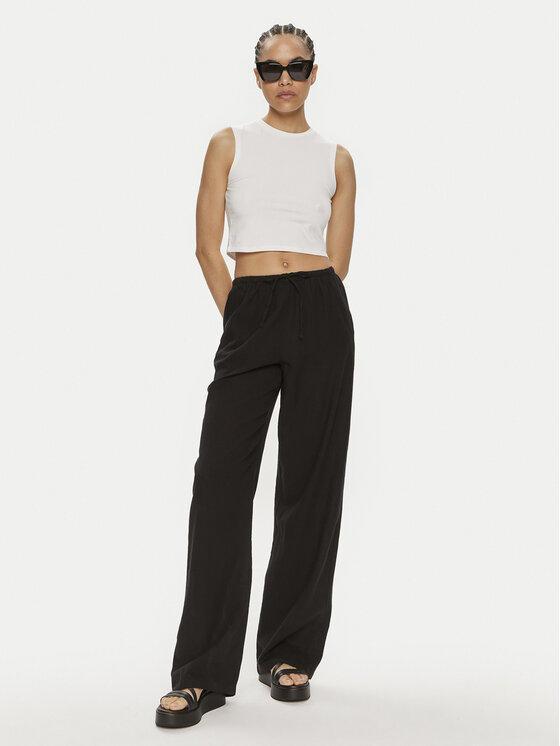 Gina Tricot Gina Tricot Hlače 19770 Crna Regular Fit