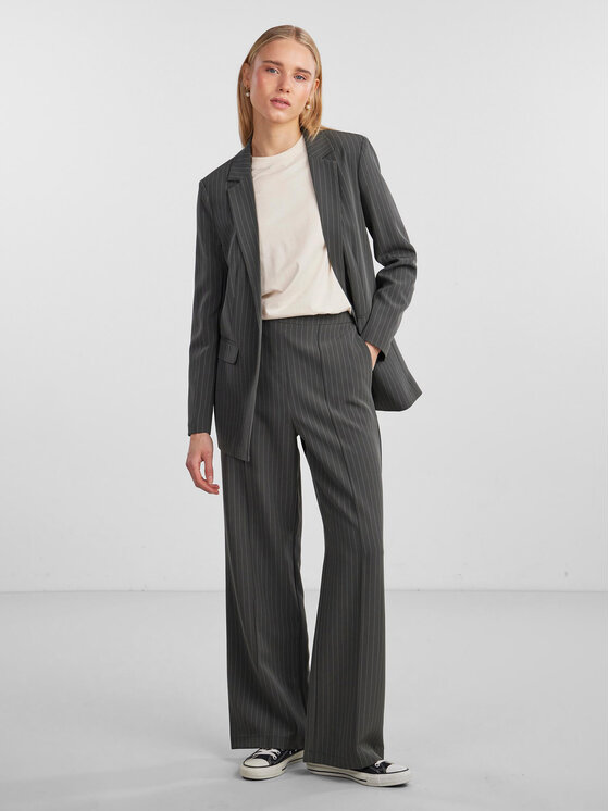 Pieces Pieces Spodnie materiałowe 17130407 Szary Loose Fit
