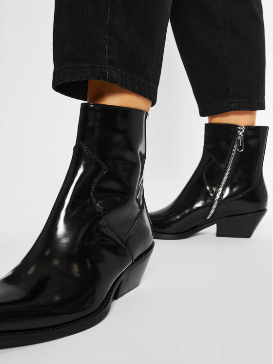 calvin klein arianna boot