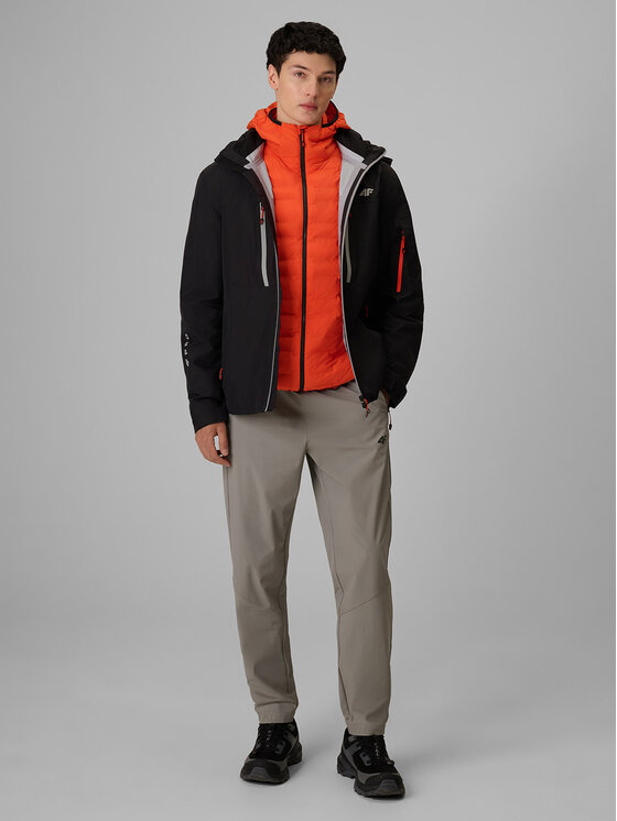 4F 4F Kurtka przeciwdeszczowa TREKKING Czarny Regular Fit