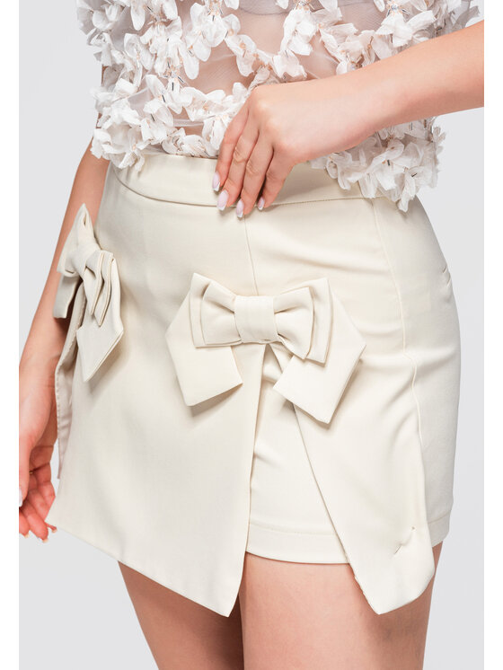 Ombre Ombre Szorty materiałowe OW-ST-E0013 Beżowy Slim Fit