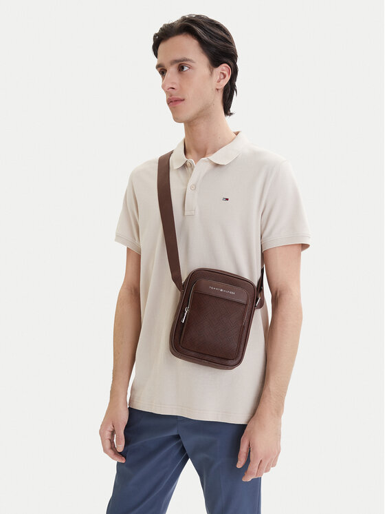 Tommy Hilfiger Tommy Hilfiger Válltáska Th Flag Monogram Mini Reporter AM0AM14138 Barna