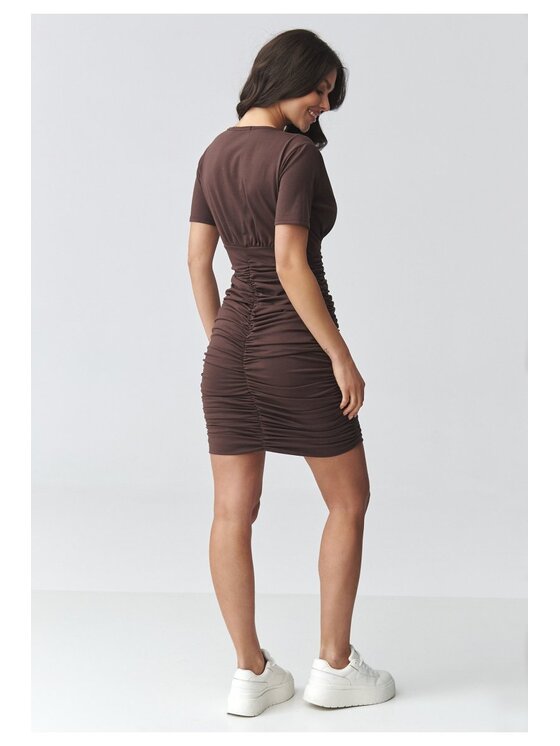 Makadamia Makadamia Sukienka codzienna M934 Brązowy Fitted Fit