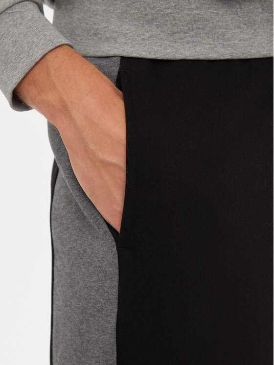 EA7 Emporio Armani EA7 Emporio Armani Jogginghose 6DPP56 PJVTZ 1200 Schwarz Regular Fit