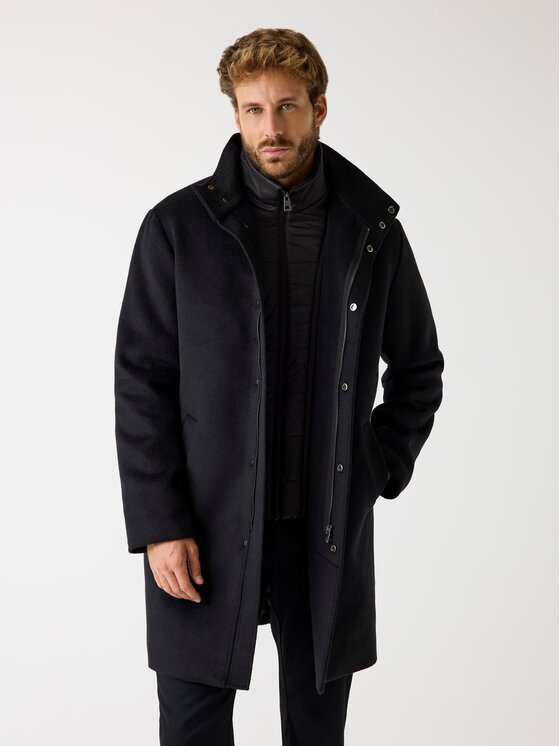 Guess Guess Преходно яке 168871 Черен Classic Fit