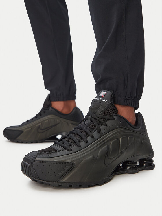 Nike Nike Superge Shox R4 HQ1988 Črna