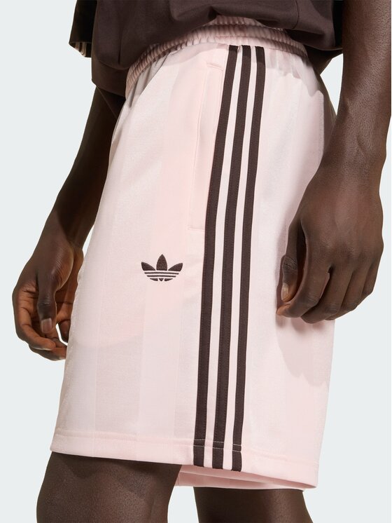adidas adidas Szorty materiałowe 159302 Różowy jasny Regular Fit