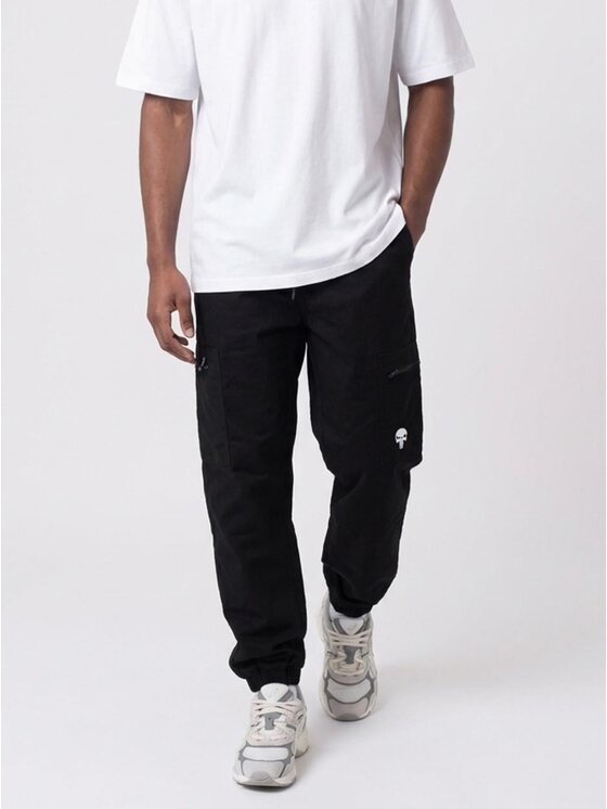 Marvel Marvel Joggery Punisher 132401 Czarny Regular Fit