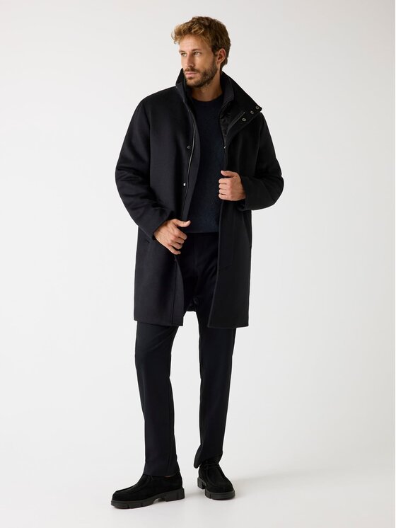 Guess Guess Преходно яке 168871 Черен Classic Fit