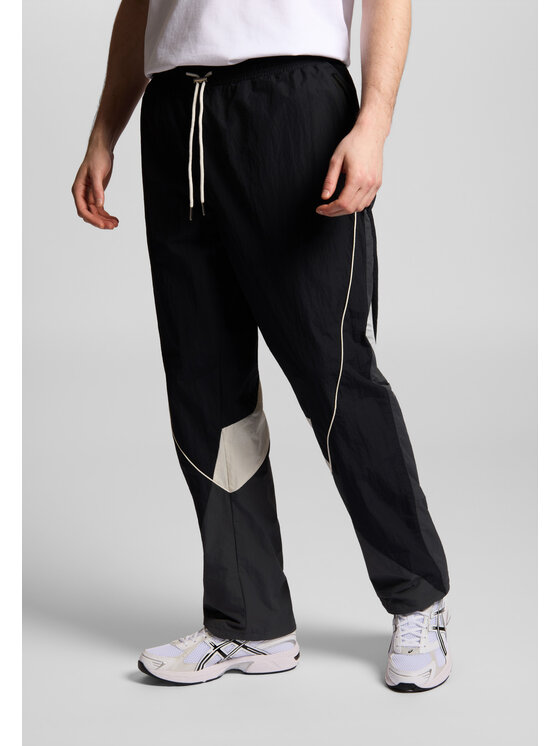 PROSTO. PROSTO. Spodnie dresowe Trousers Czarny Regular Fit