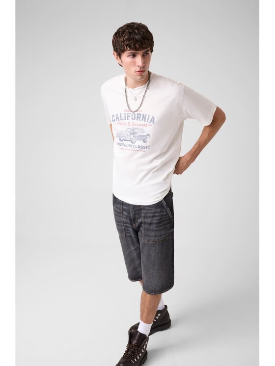 Guess Jeans Guess Jeans T-Shirt 184117 Biały Classic Fit