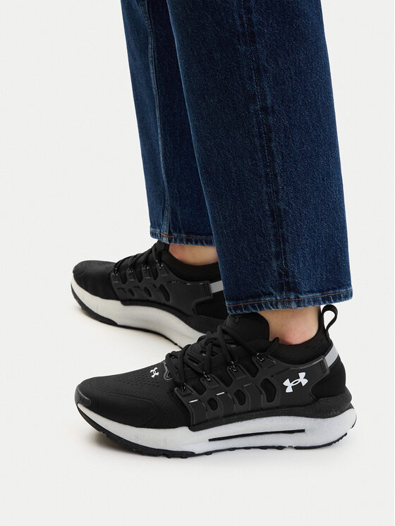 Under Armour Under Armour Sneakersy UA Phantom X 6007183 001 Černá