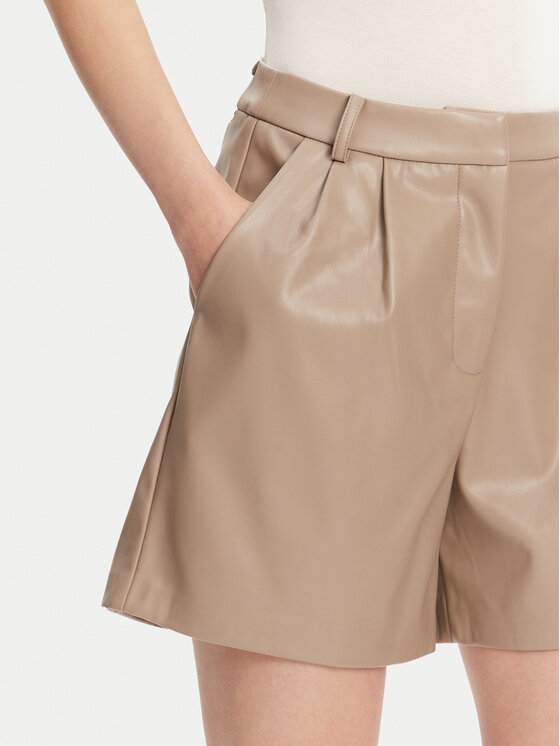 ONLY ONLY Шорти зі штучної шкіри Saramy 15338008 Бежевий Regular Fit