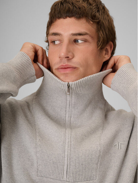 4F 4F Sweter CITY FORM Szary Regular Fit