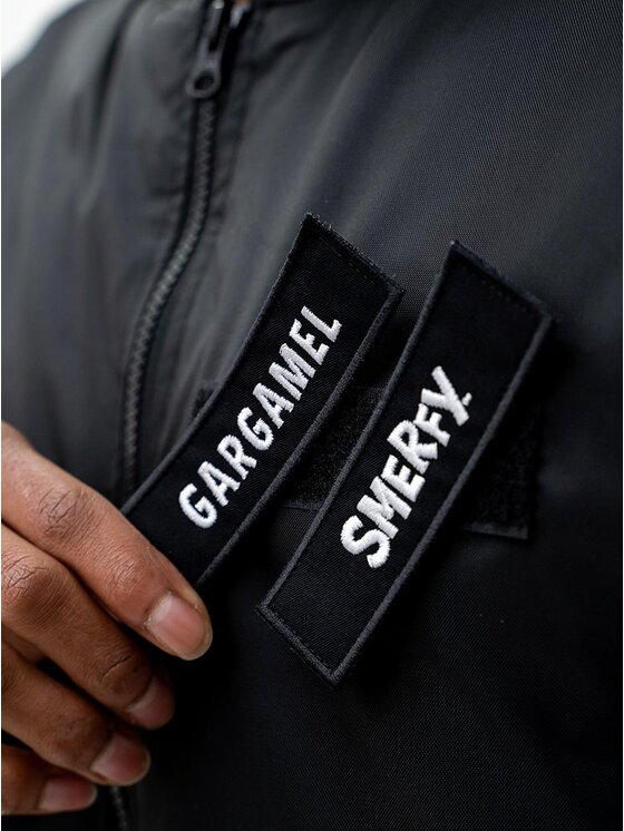 Smerfy Smerfy Kurtka bomber Gargamel Czarny Regular Fit