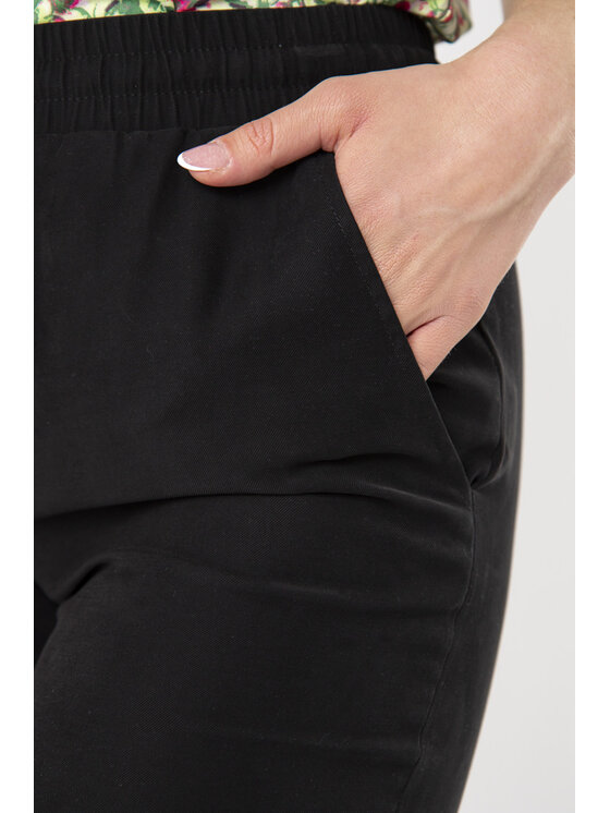 QUIOSQUE QUIOSQUE Bavlnené nohavice QUIOSQUE 3OB001299 Čierna Regular Fit