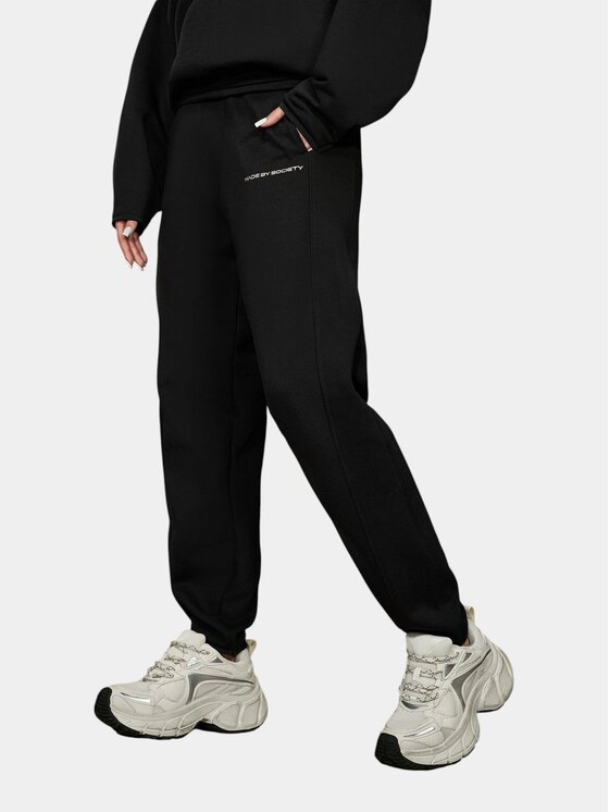 MADE BY SOCIETY MADE BY SOCIETY Spodnie materiałowe Pantaloni Jogger - P26594 Czarny Basic Fit