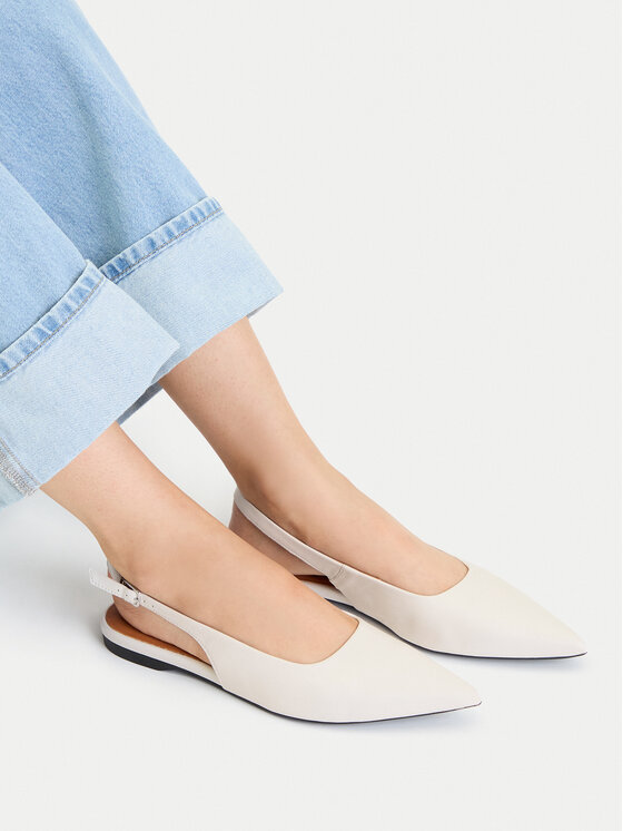 Vagabond Shoemakers Vagabond Shoemakers Baleríny Hermine 5733-101-01 Biela