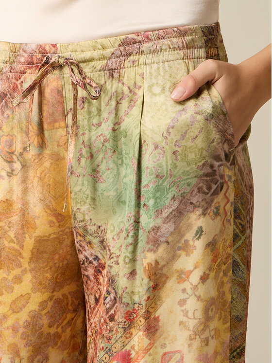 Oltre Oltre Pantaloni di tessuto P019J002477N0R2 Crema Baggy Fit