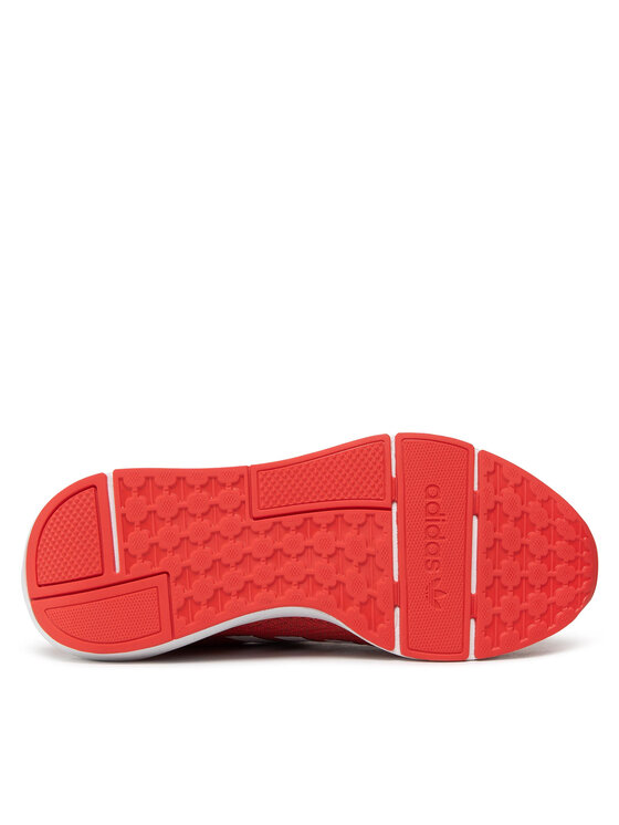 adidas adidas Sneakersy Swift Run 22 GZ3497 Czerwony