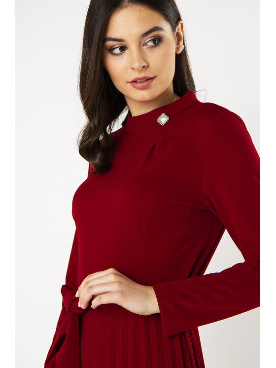 QUIOSQUE QUIOSQUE Každodenné šaty TEALCREPE DRESS Bordová Regular Fit