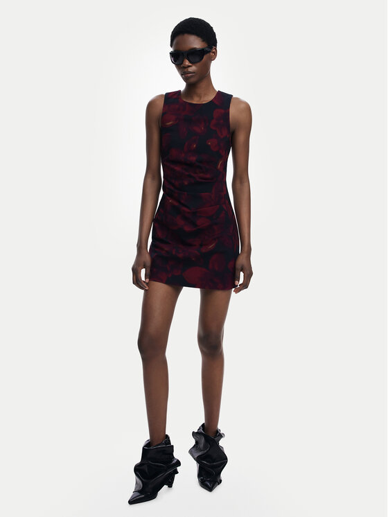 Desigual Desigual Koktel haljina Petofrunce 25WWVW20 Tamnocrvena Slim Fit