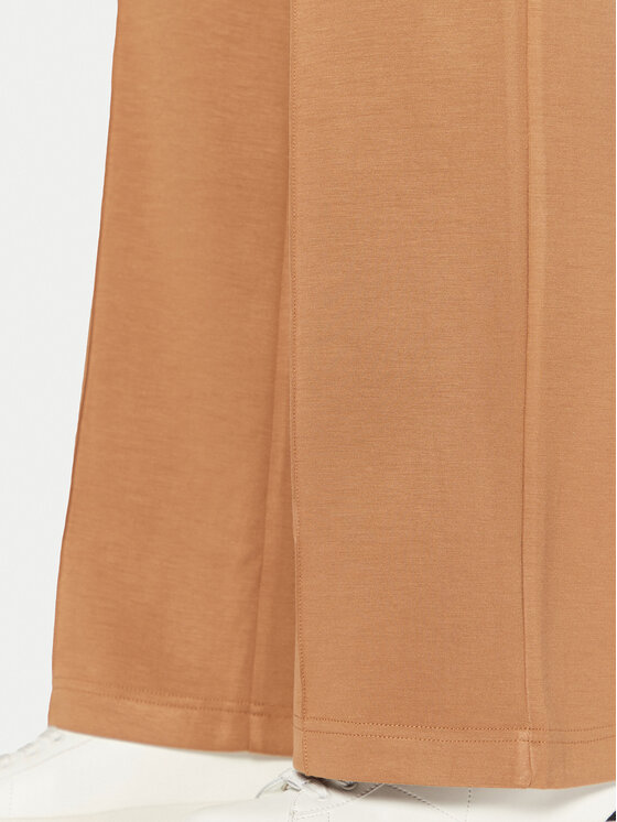 Guess Guess Teplákové kalhoty V5RB19 KCOB2 Hnědá Regular Fit
